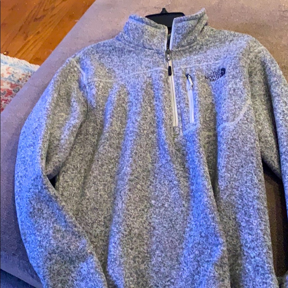 North face three quarter pullover